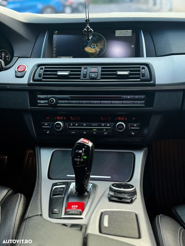 BMW Seria 5 525d Sport-Aut. Luxury Line - 15