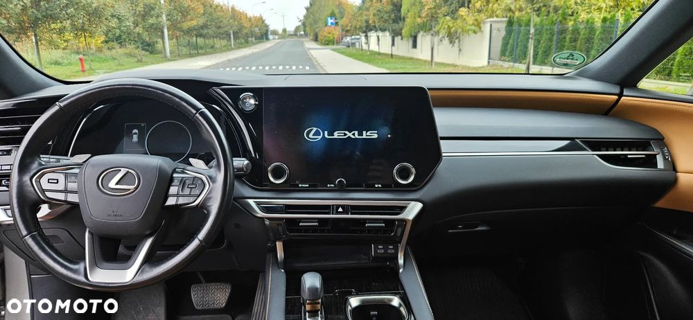 Lexus RX - 7