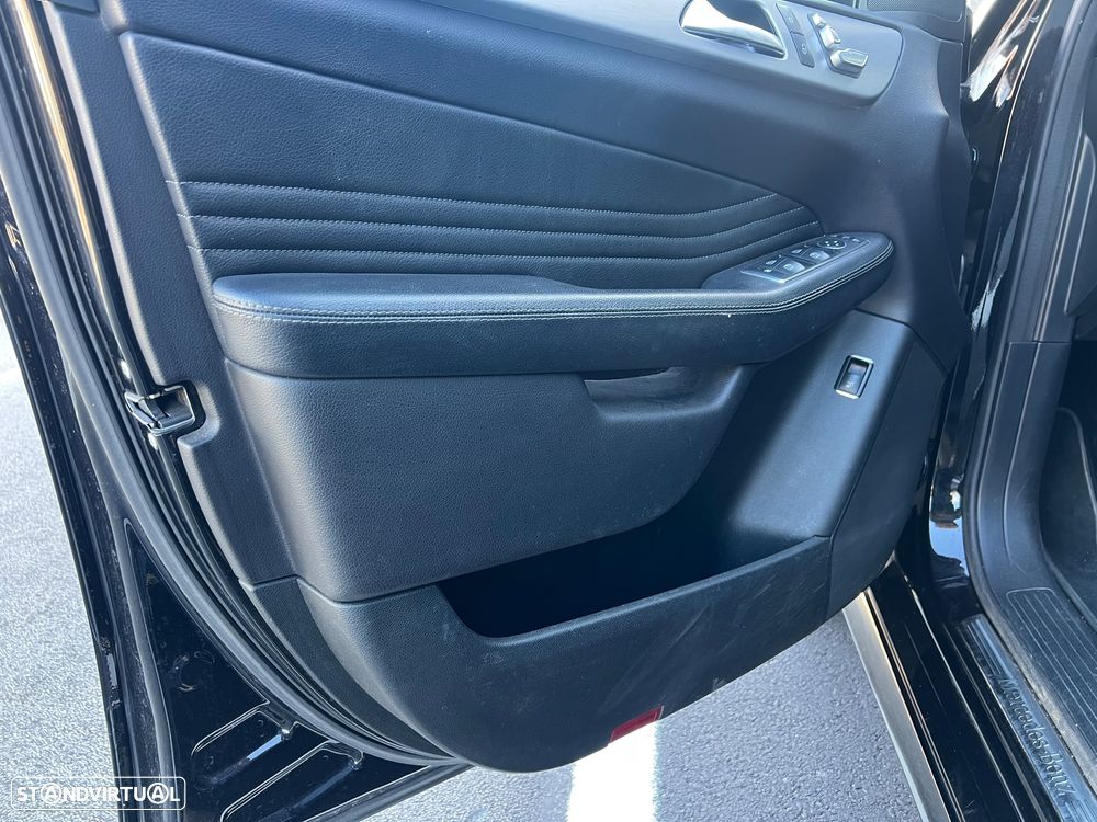 Mercedes-Benz GLE 250 d 9G-TRONIC AMG Line — fotografia 14