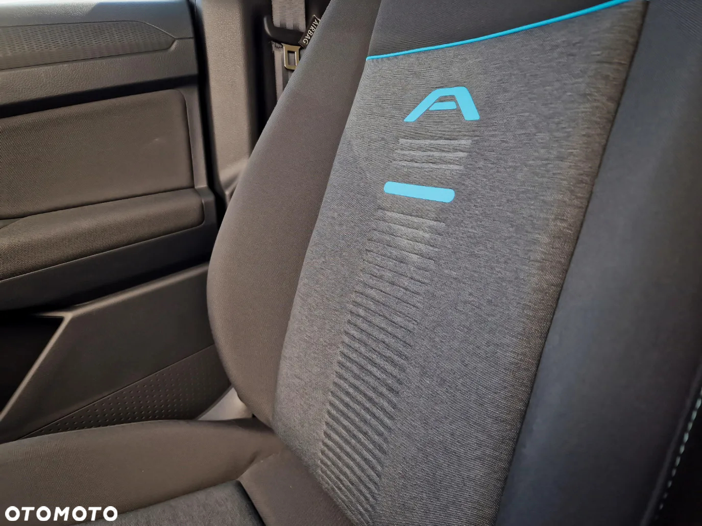 Ford Tourneo Connect Grand 2.0 EcoBlue Active - 19