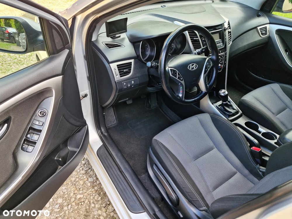 Hyundai i30 1.4 Premium - 23