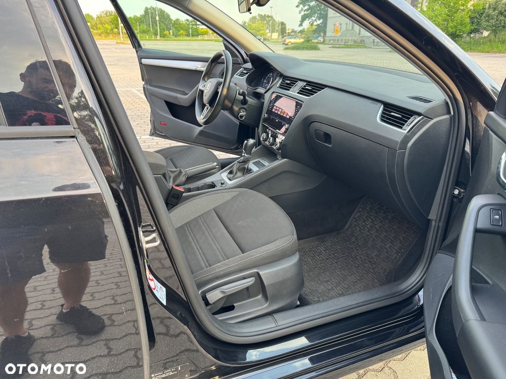 Skoda Octavia 2.0 TDI Ambition DSG - 21