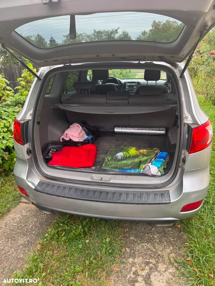 Hyundai Santa Fe 2.2 DSL VGT 5 SEATS 4WD - 6