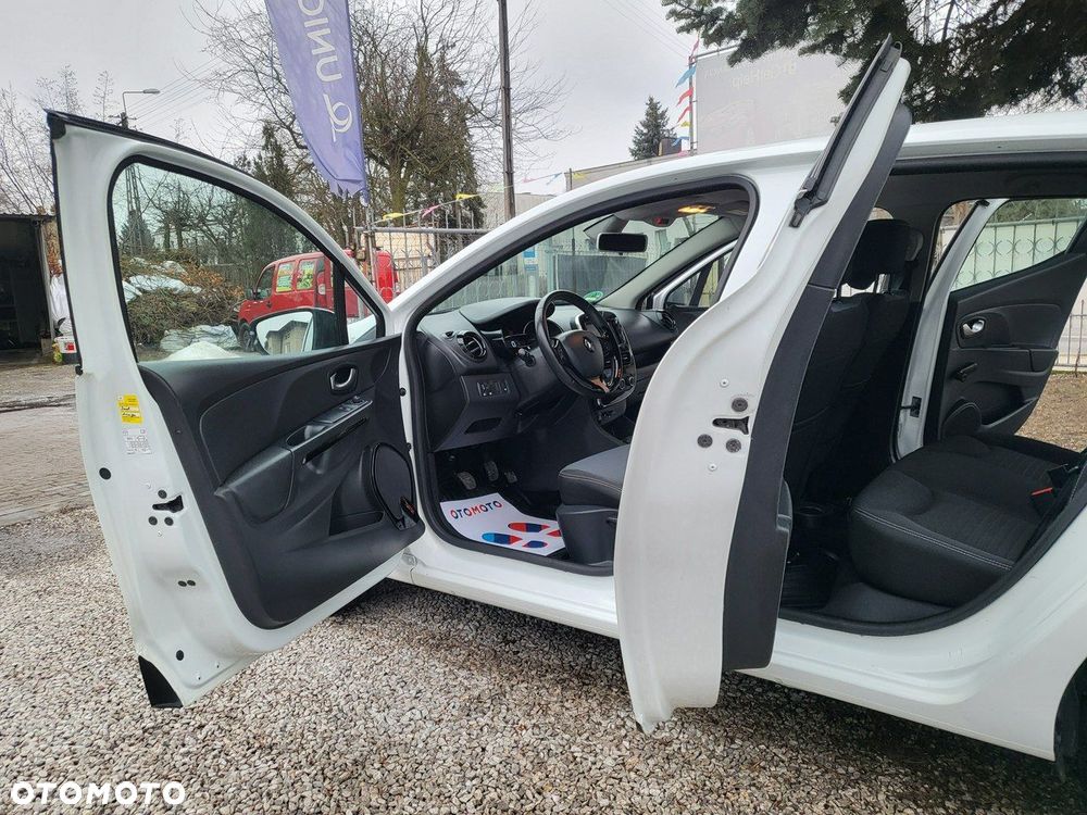 Renault Clio - 19