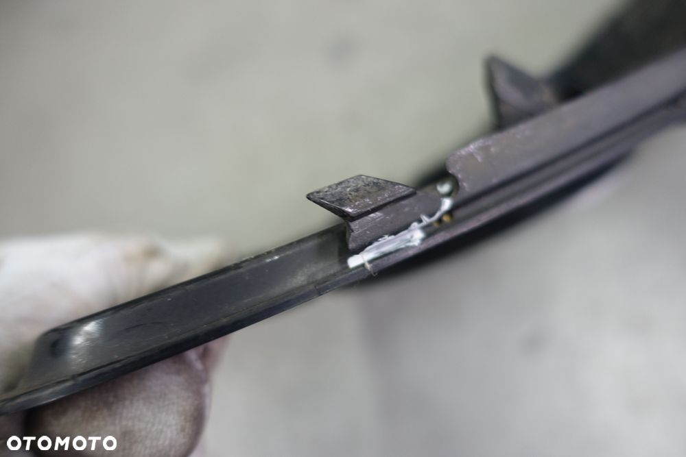 KRATKA ZDERZAKA LEWA AUDI Q5 SLINE LIFT 8R0 - 5