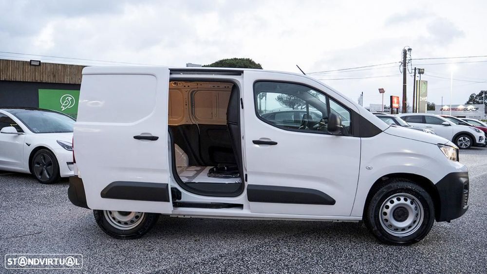 Peugeot Partner Premium - 26