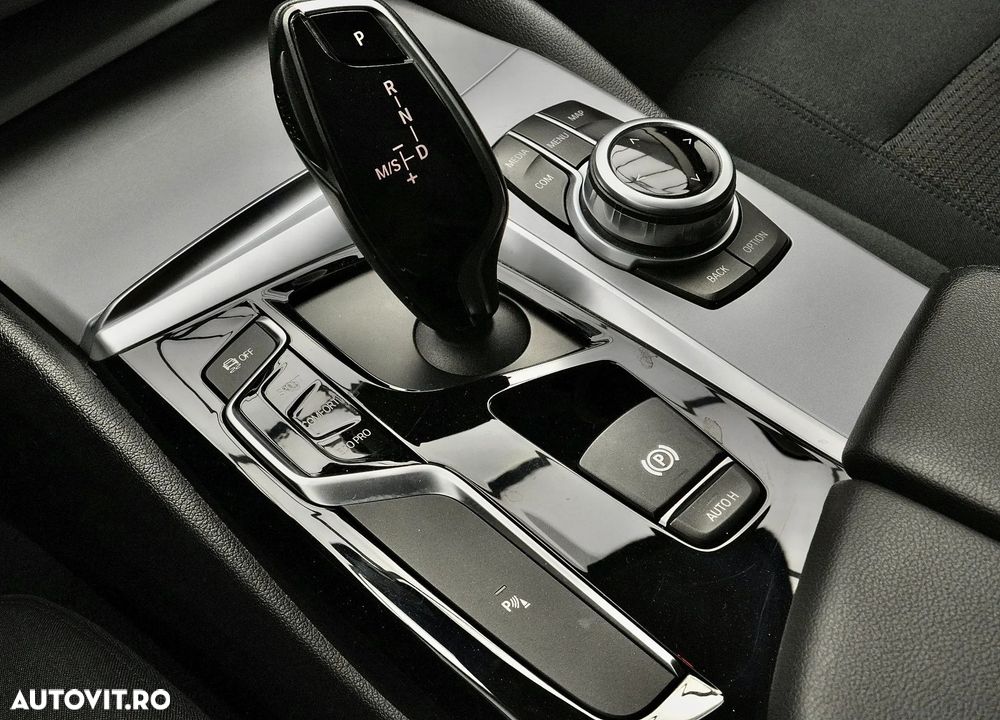 BMW Seria 5 520d - 20