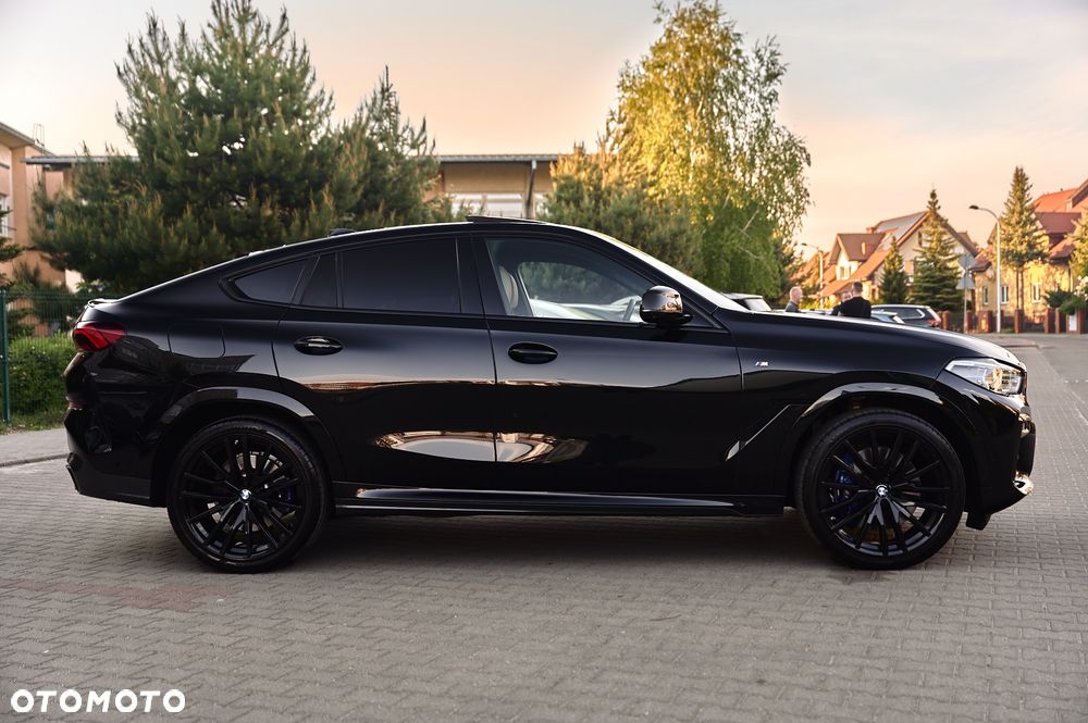 BMW X6 xDrive40d mHEV - 13