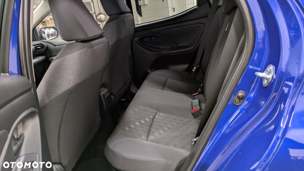 Toyota Yaris Hybrid 1.5 Style - 9