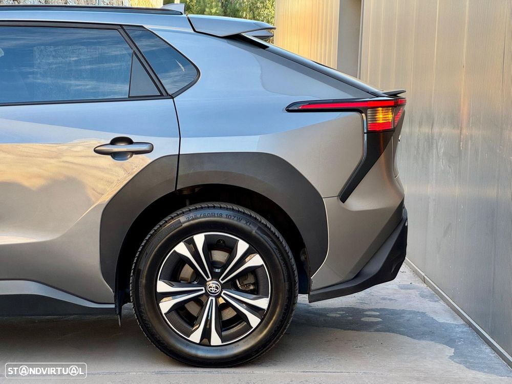 Toyota bZ4X 71,4 kWh Premium AWD - 21