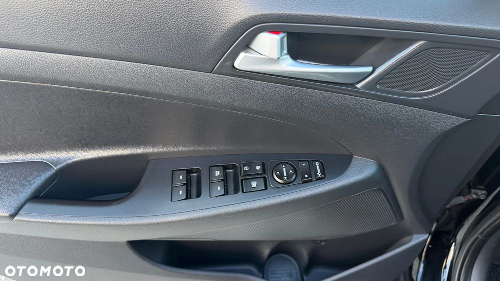 Hyundai Tucson 1.6 GDI BlueDrive Design 2WD - 29