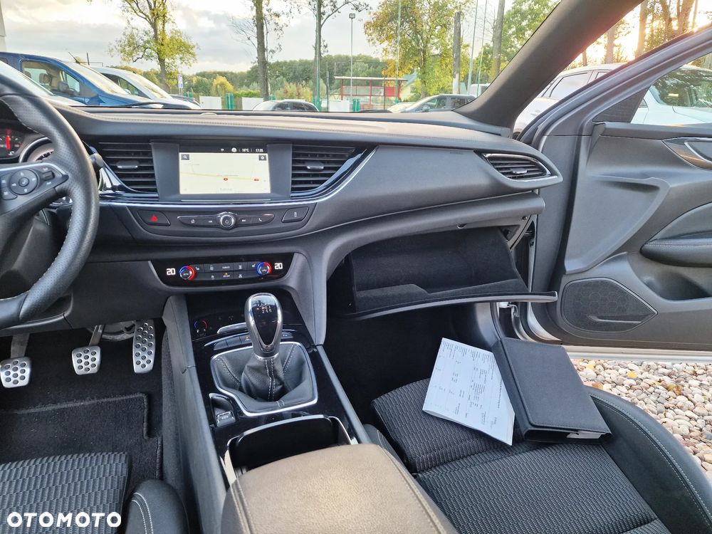 Opel Insignia - 14