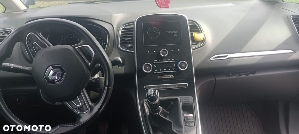 Renault Grand Scenic 1.5 dCi Intens - 11