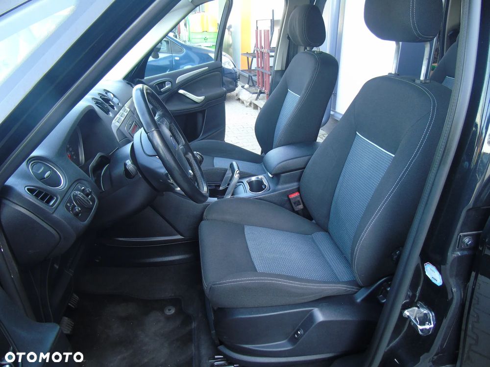 Ford S-Max - 23