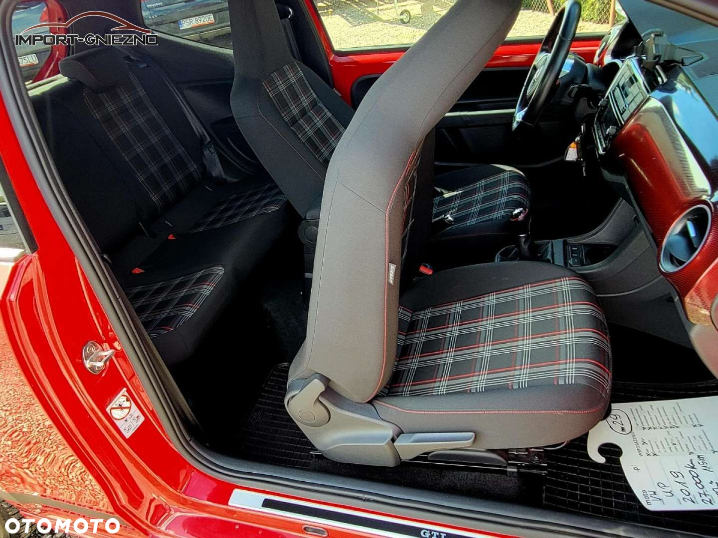 Volkswagen up! - 17