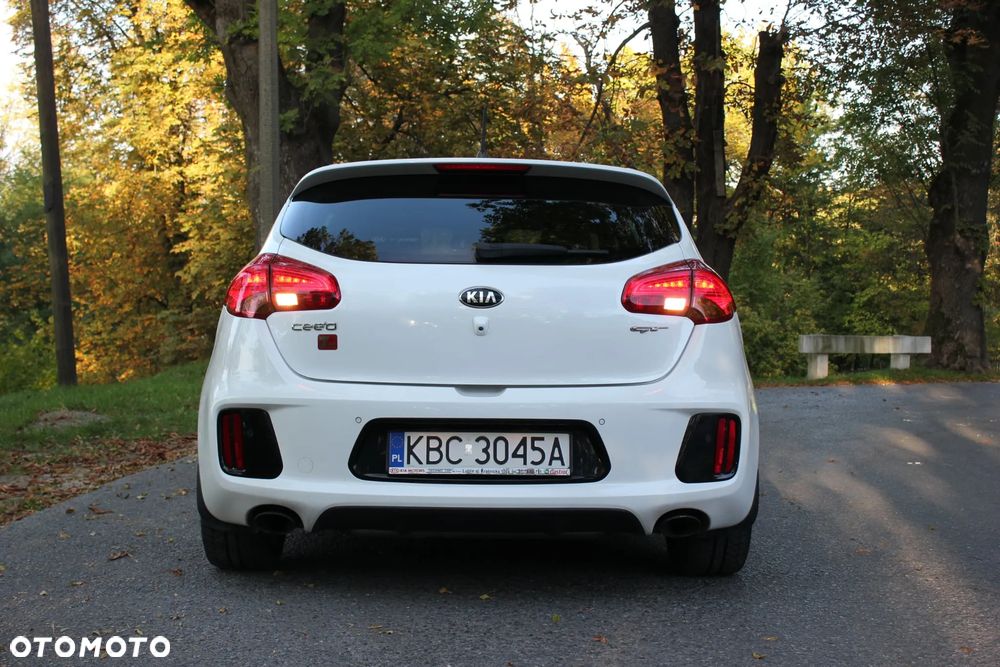 Kia Ceed 1.6 T-GDI GT - 5