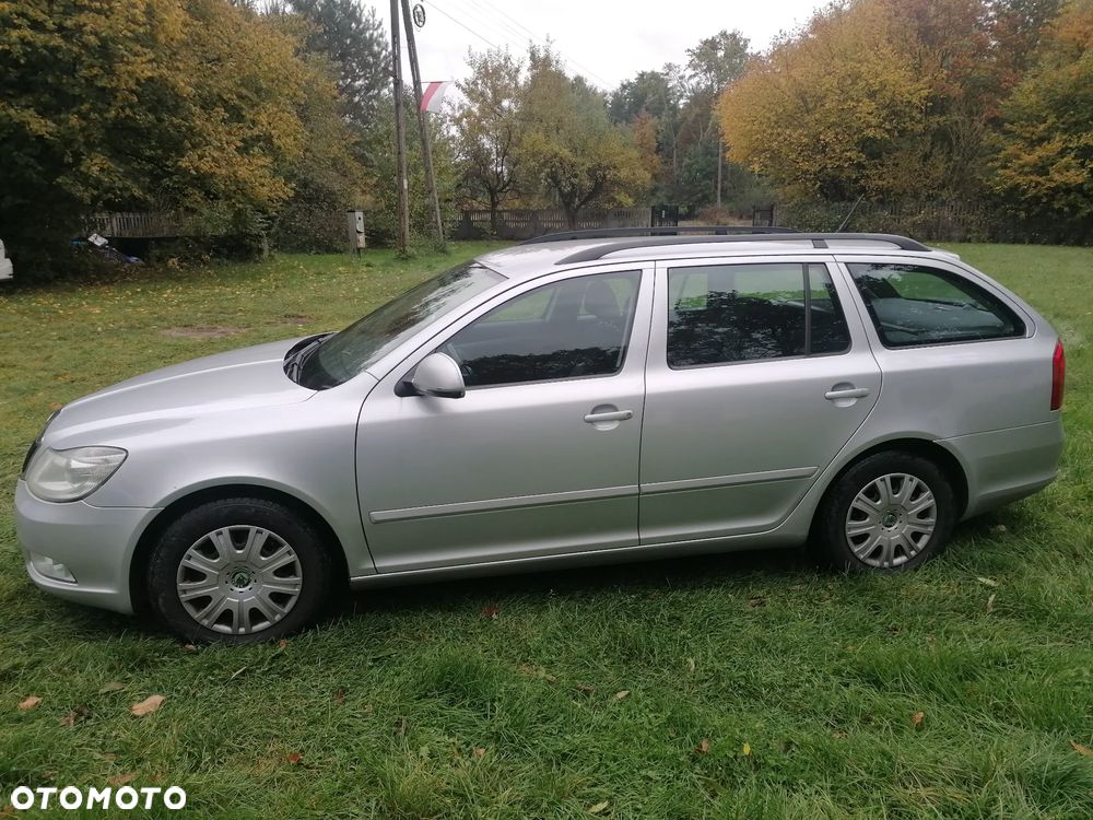 Skoda Octavia 2.0 TDI DPF Ambiente - 9