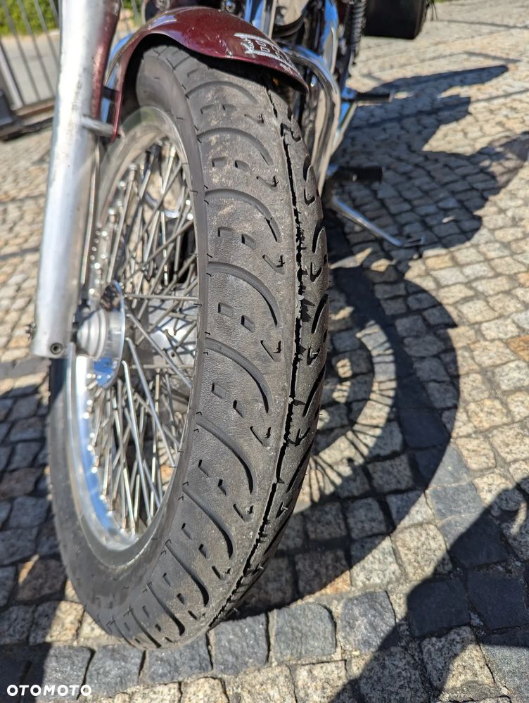 Suzuki Intruder - 12