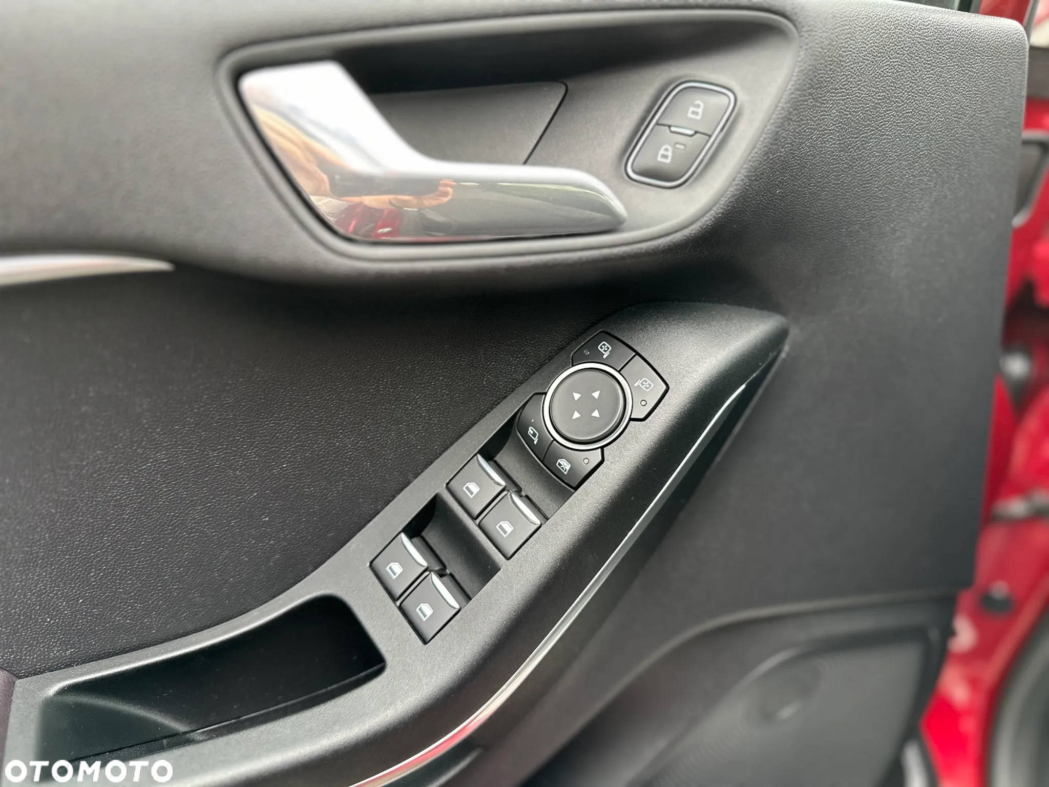 Ford Fiesta 1.0 EcoBoost S&S VIGNALE - 12
