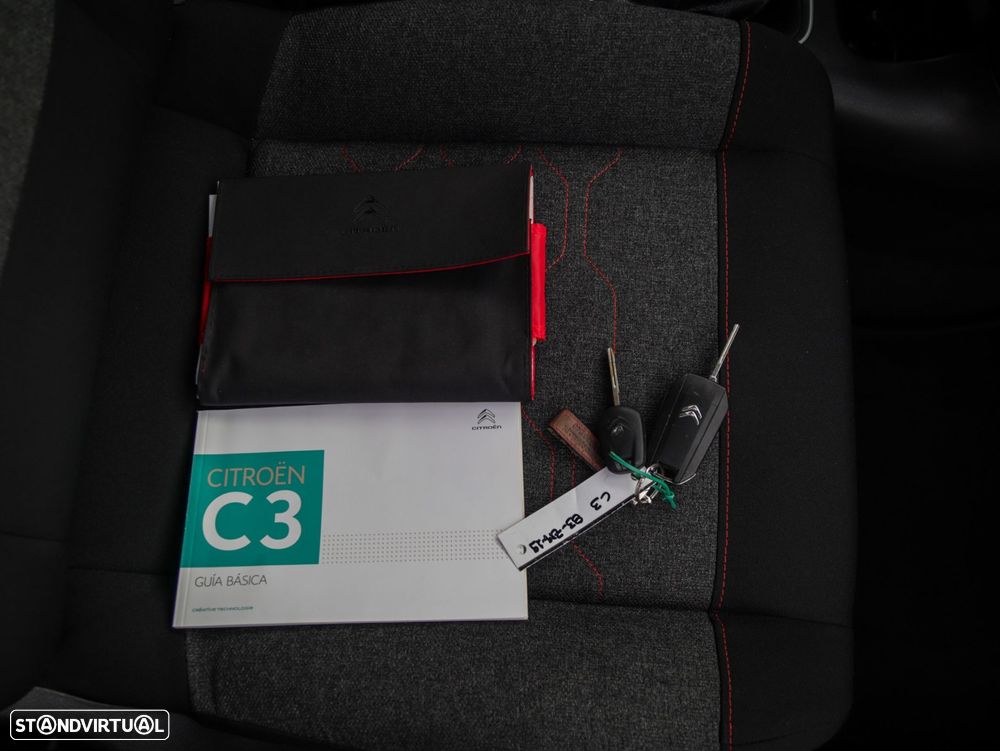 Citroën C3 1.2 PureTech Shine EAT6 - 33