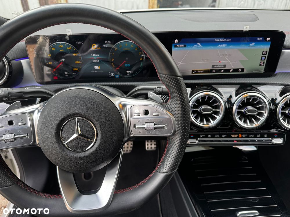 Mercedes-Benz CLA 250 E AMG Line 8G-DCT - 18