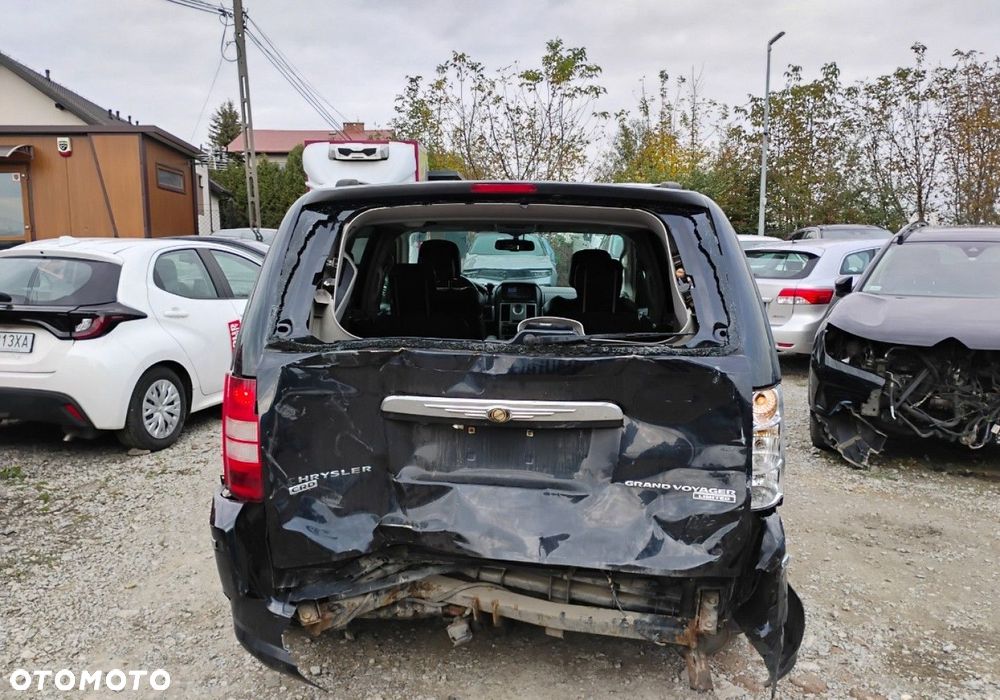 Chrysler Grand Voyager - 25