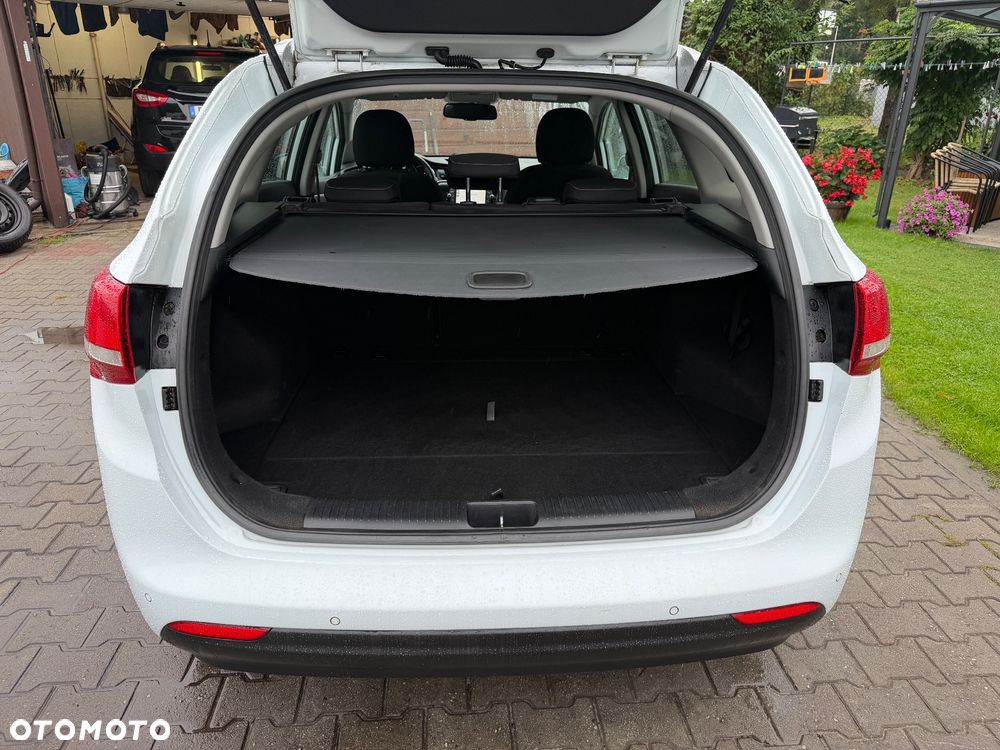 Kia Ceed 1.6 GDI ISG Dream-Team Edition - 27