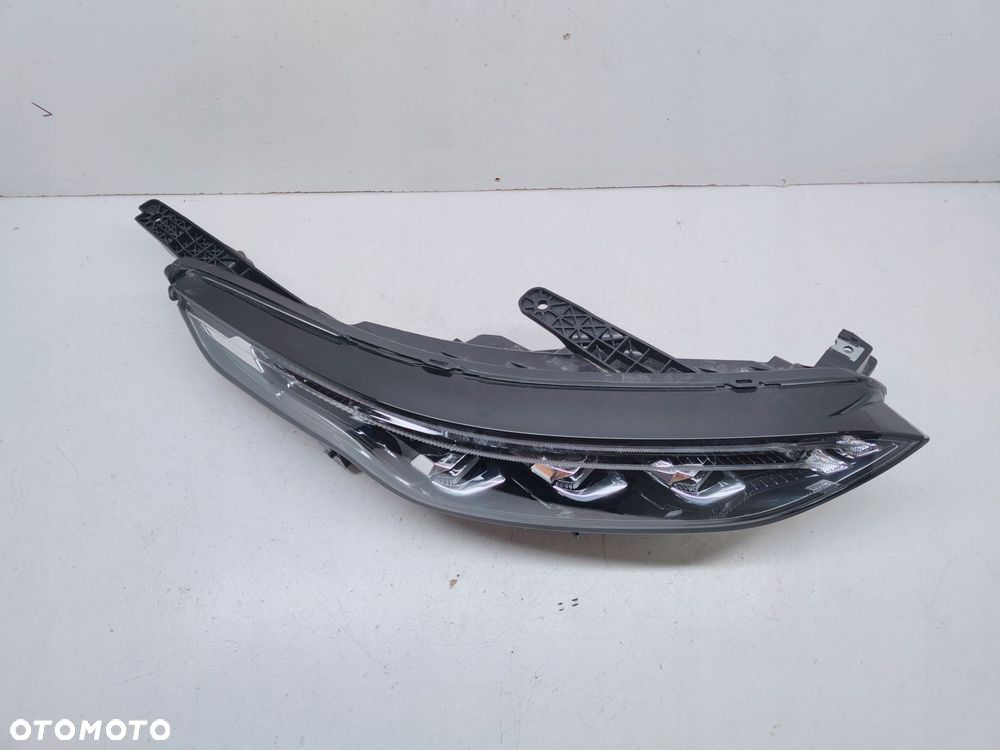 maxus euniq 6 full led prawy c00371014 - 2