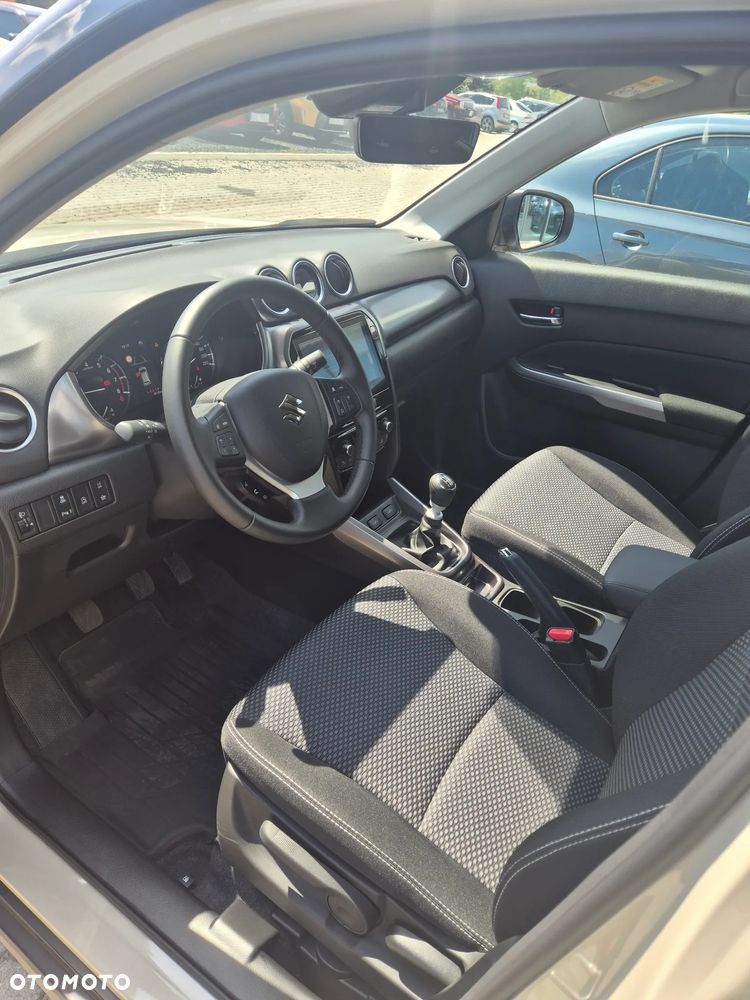 Suzuki Vitara 1.4 Boosterjet mHEV Premium Plus 2WD - 9