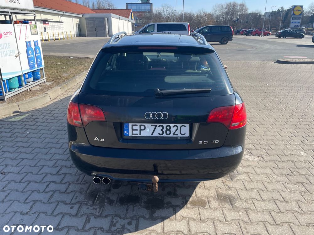 Audi A4 Avant 2.0 TDI - 4