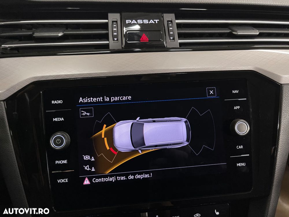 Volkswagen Passat 2.0 TDI DSG Comfortline - 15