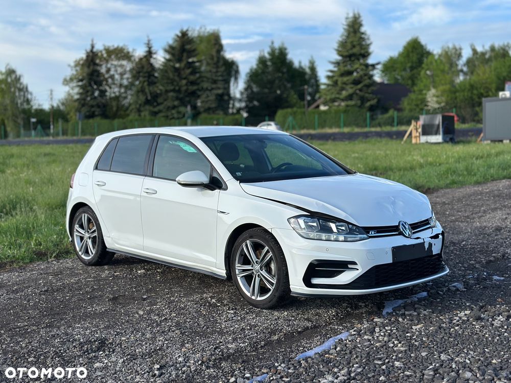 Volkswagen Golf 1.5 TSI OPF R-Line