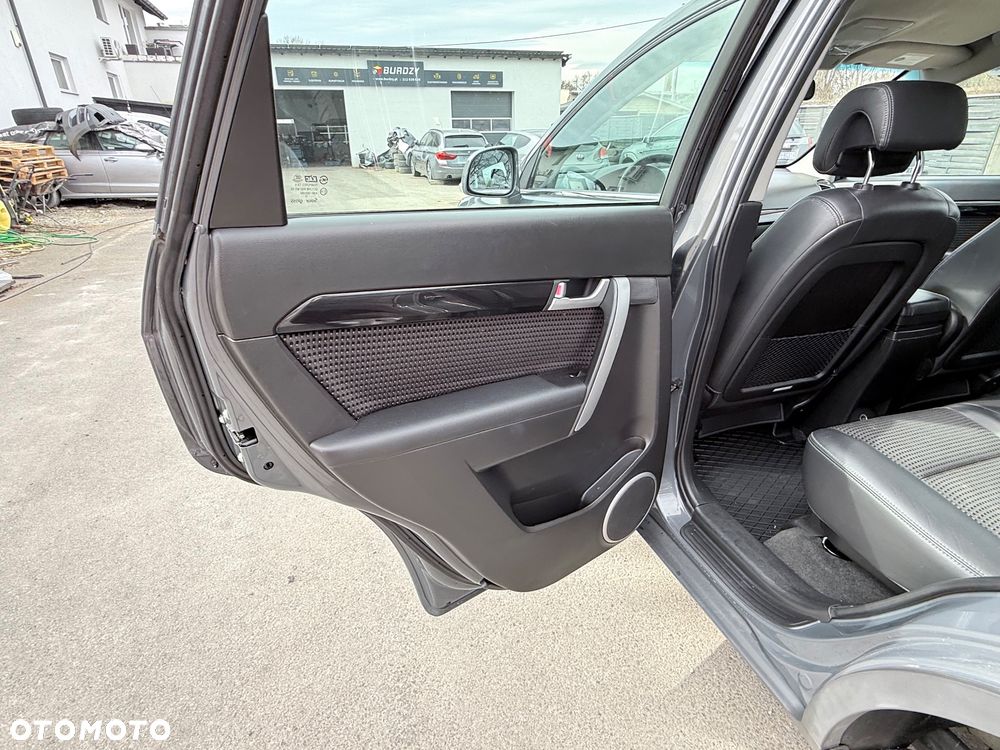 Chevrolet Captiva 2.4 AWD LT+ - 16