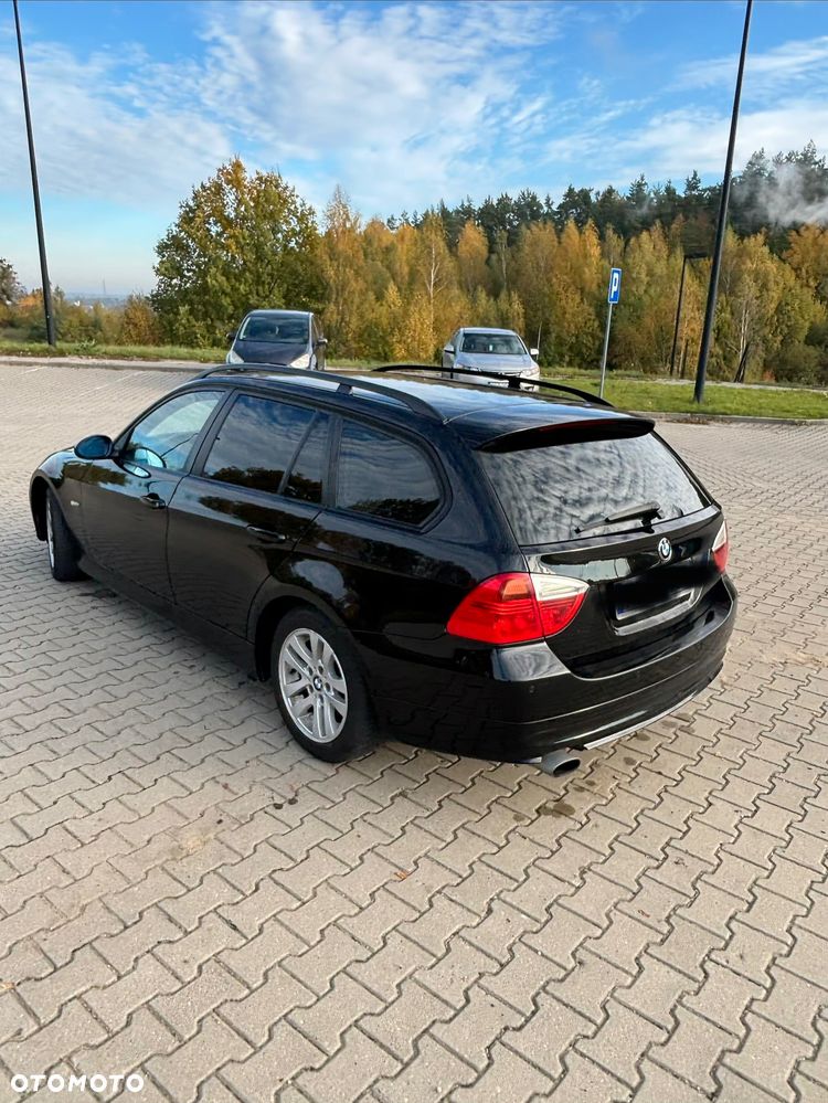 BMW Seria 3 318i - 6