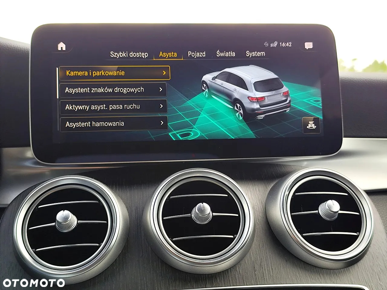 Mercedes-Benz GLC 220 d 4Matic 9G-TRONIC AMG Line Plus - 30