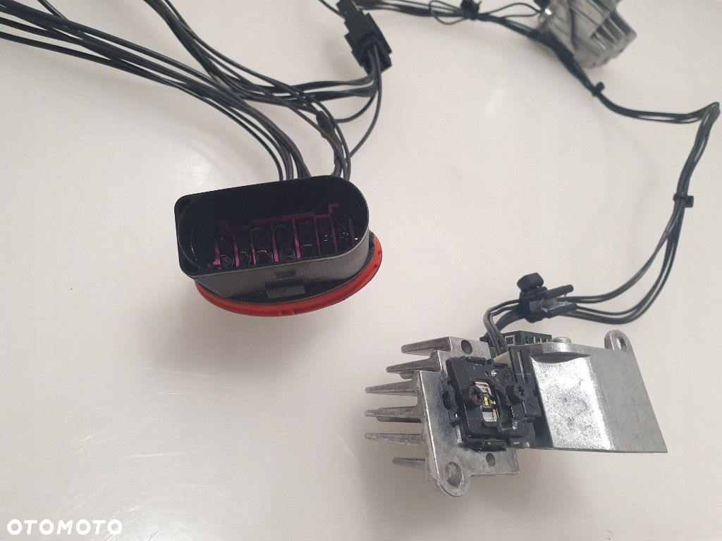 AUDI A6 C7 A7 Q5 Q7 SOCZEWKA INSTALACJA LAMPY LED XENON PRAWY 2014r - 7
