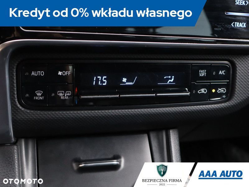 Toyota Auris - 13