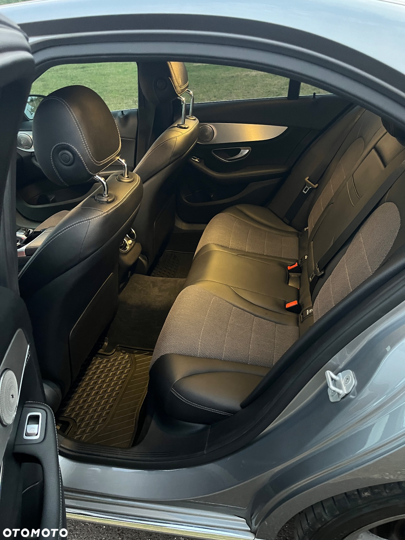 Mercedes-Benz Klasa C 200 7G-TRONIC - 28