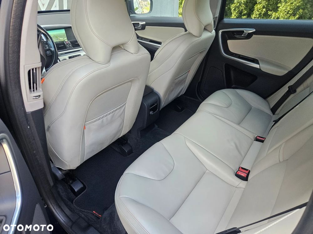 Volvo XC 60 D4 Geartronic Ocean Race - 22