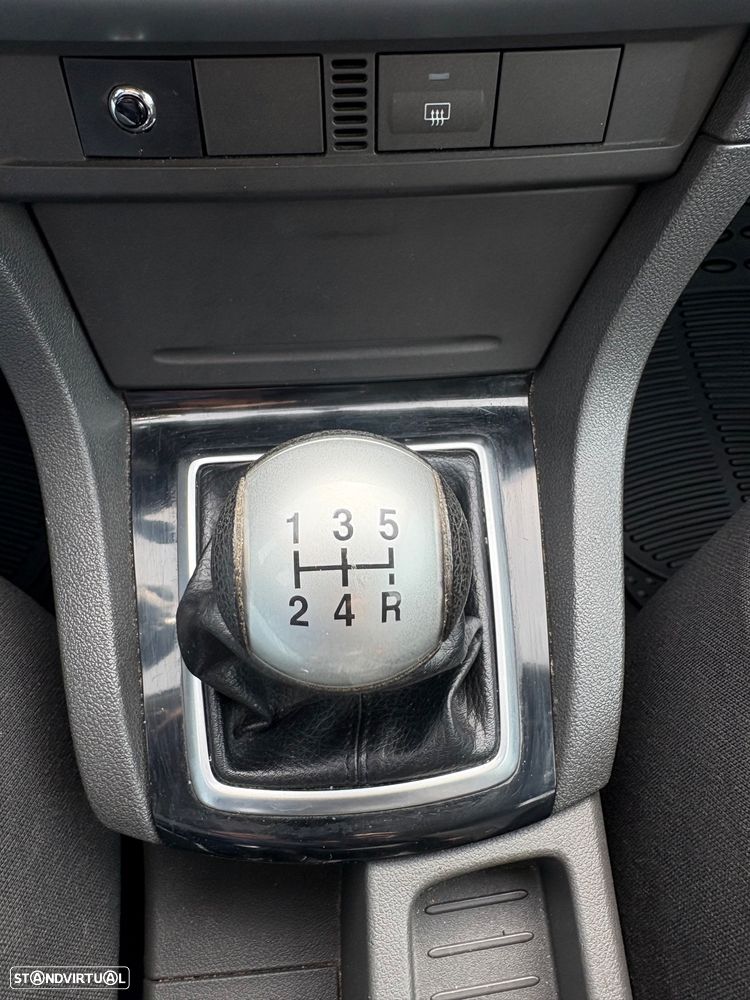 Ford Focus SW 1.6 TDCi Connec. - 23