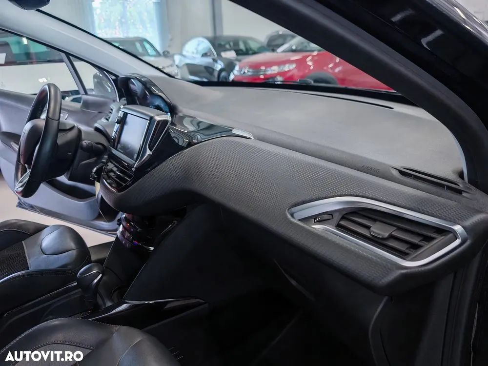 Peugeot 2008 1.2 PureTech Turbo EAT6 S&S Allure - 9