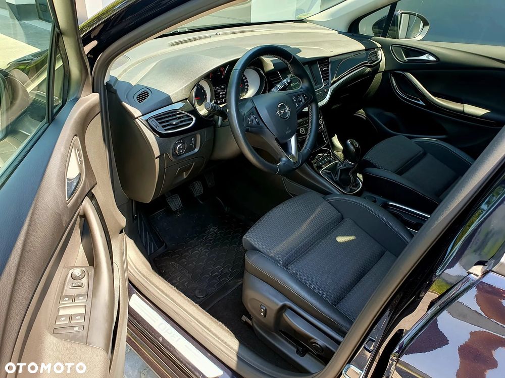 Opel Astra - 10