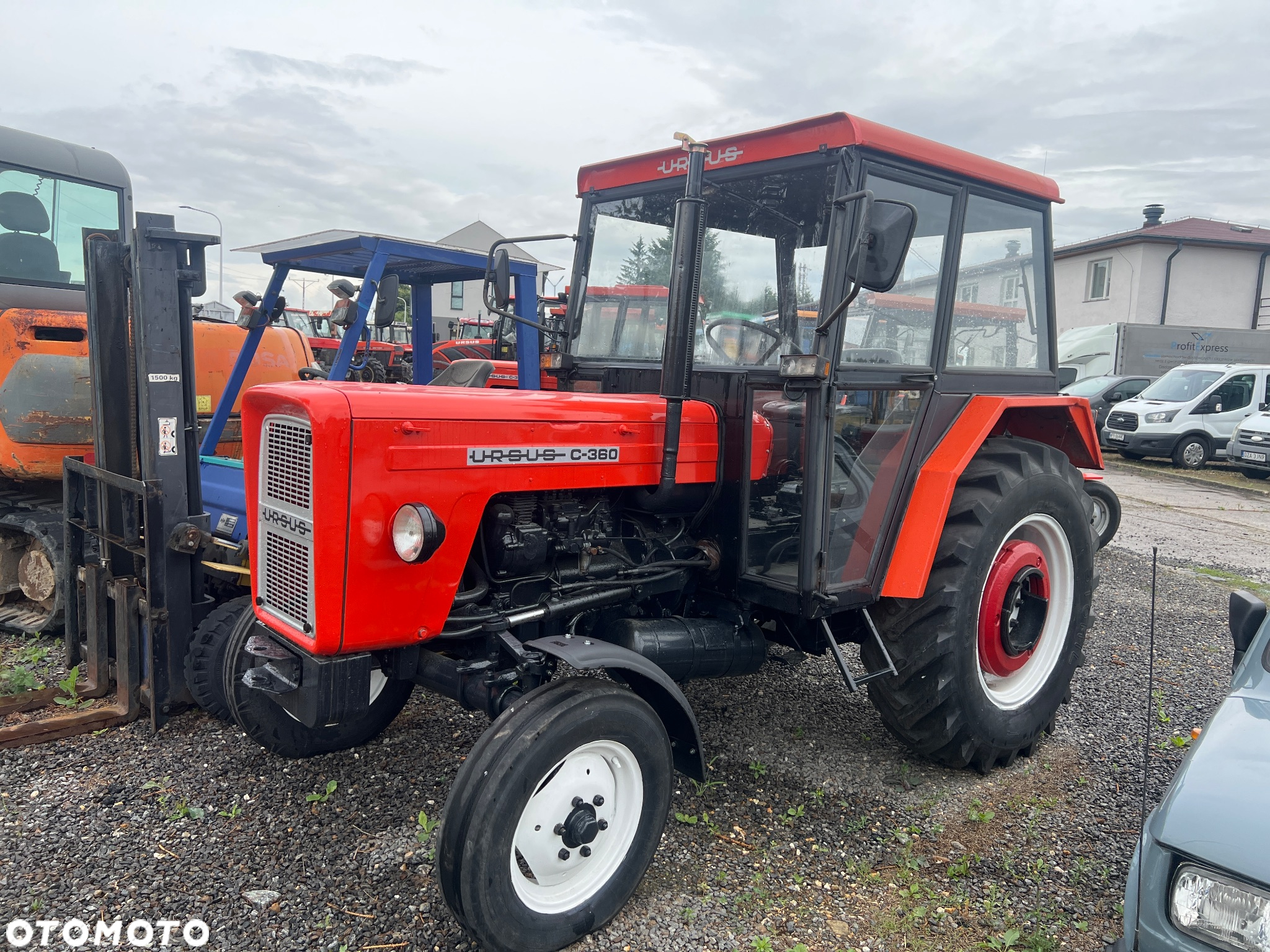 Ursus C360 - 10