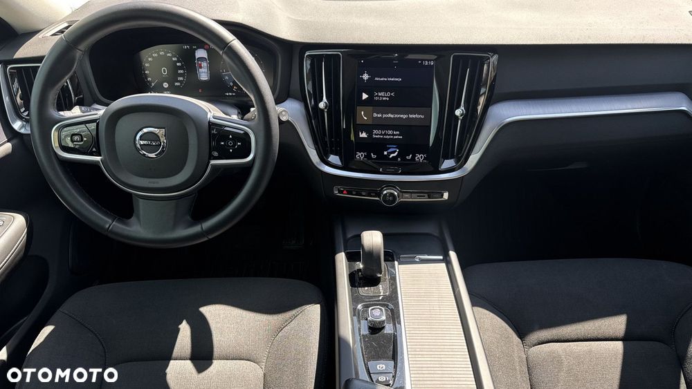 Volvo V60 Cross Country - 12