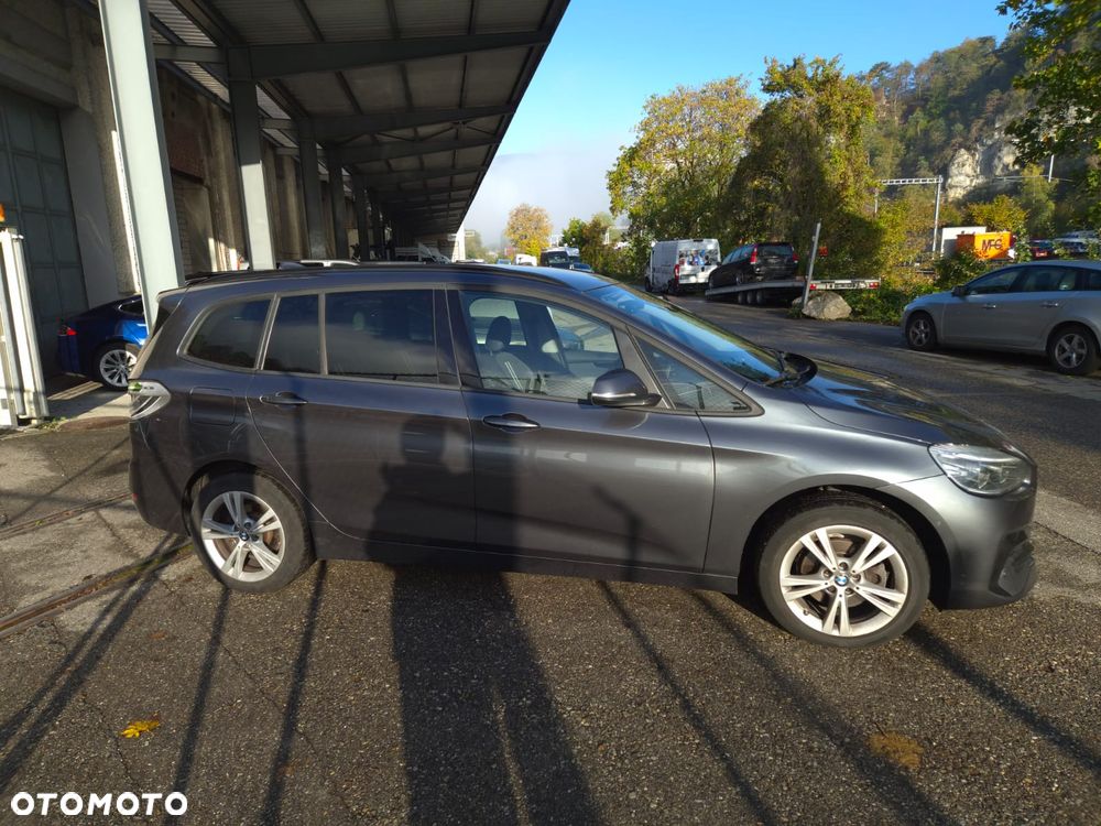 BMW Seria 2 216i - 8