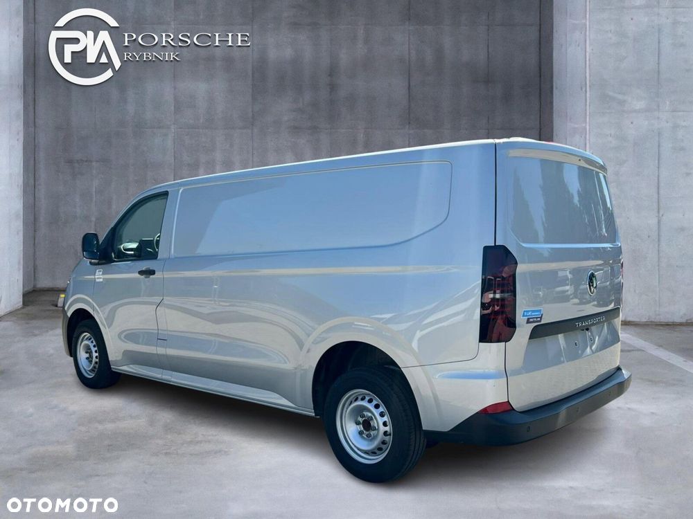 Volkswagen Transporter Furgon silnik: 2,0 l TDI 150 KM / skrzynia biegów: 6-biegowa manualna rozstaw osi: 3500 mm - 5