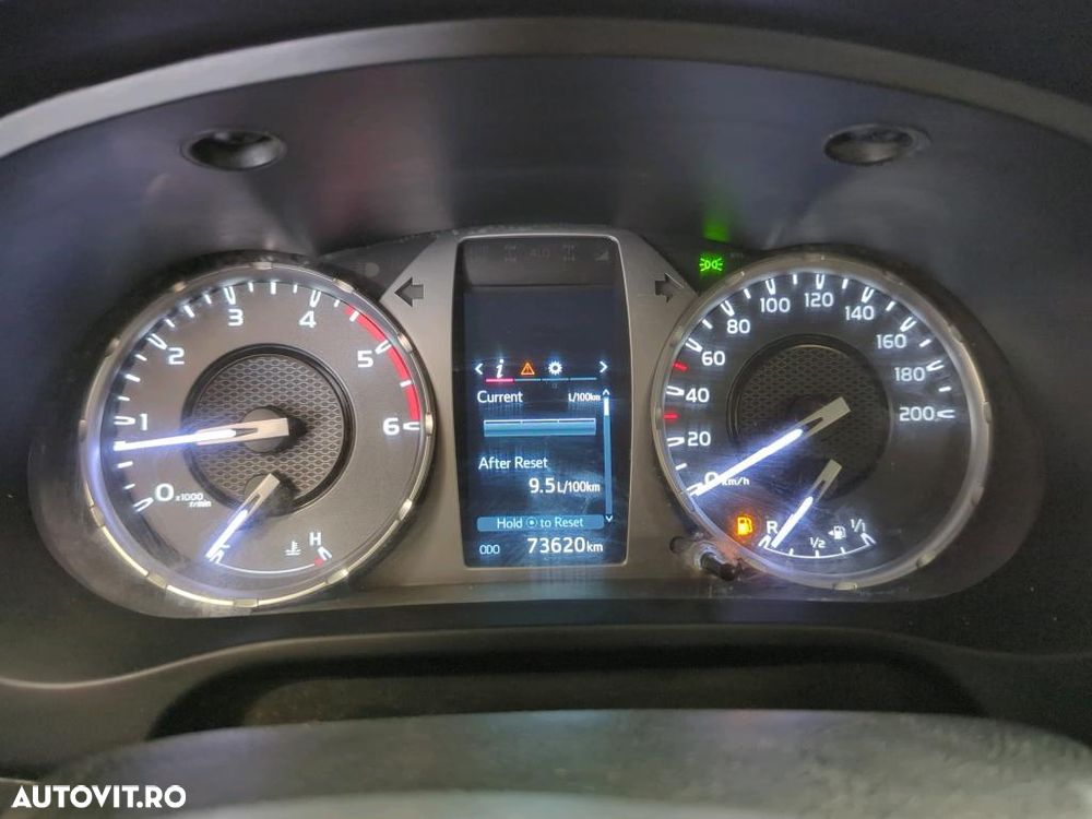 Toyota Hilux 2.4D 150CP 4x4 Double Cab 6MT Comfort - 5
