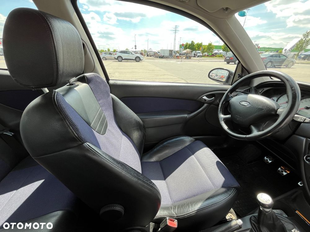 Ford Focus ST170 - 16