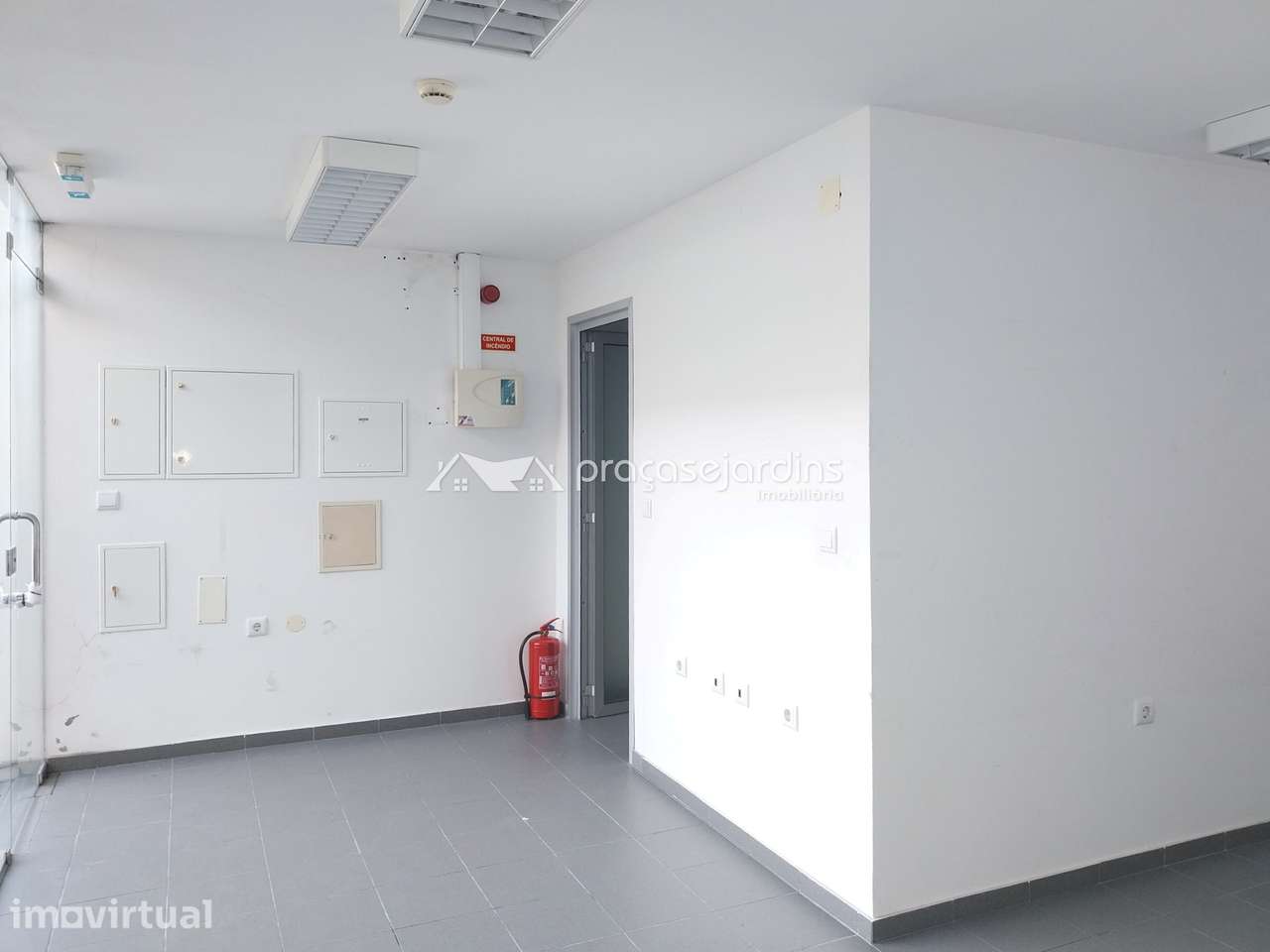 Armazém 400m2 - Grande imagem: 3/6