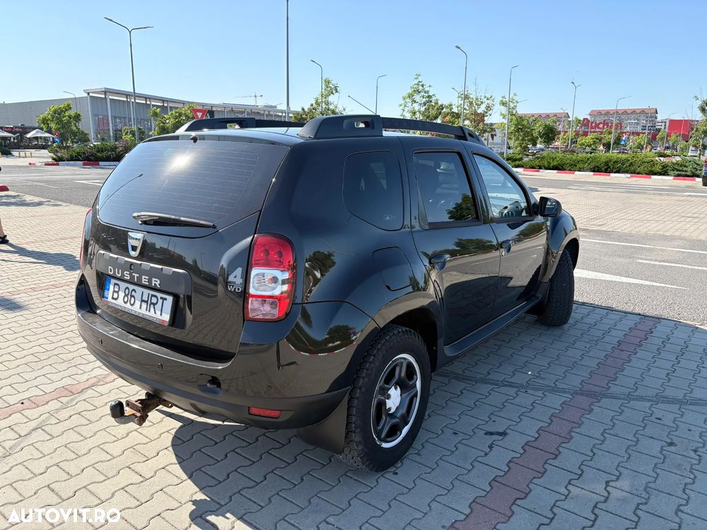 Dacia Duster 1.6 4x4 Laureate - 4